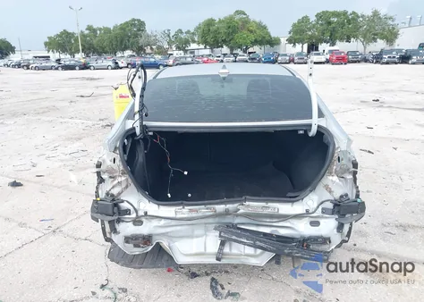 2018 Hyundai Elantra Value Edition z USA, uszkodzony, nr VIN 5NPD84LF0JH400565